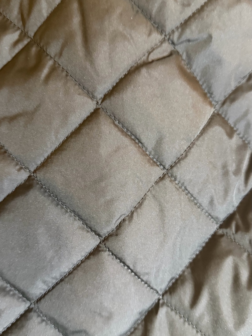 Old Navy Black Quilted Vest with Zip - Picture 3 of 4